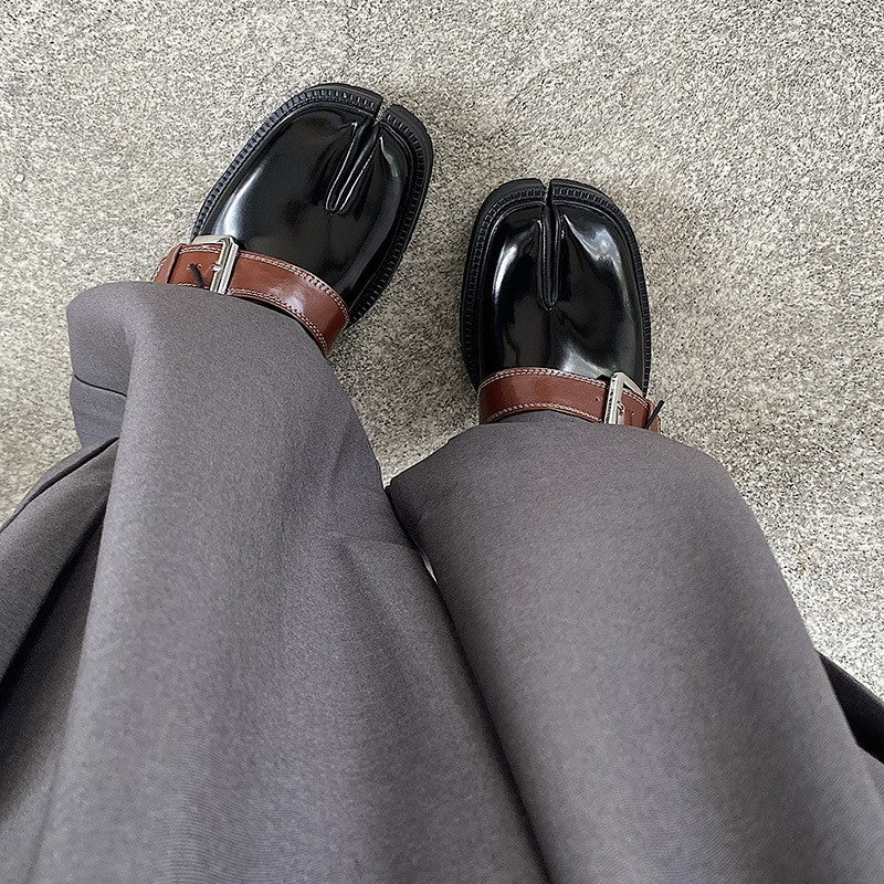 Tabi Buckle Shoe